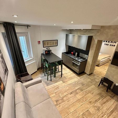 Leonardo Duplex Apartment Milan Exterior photo